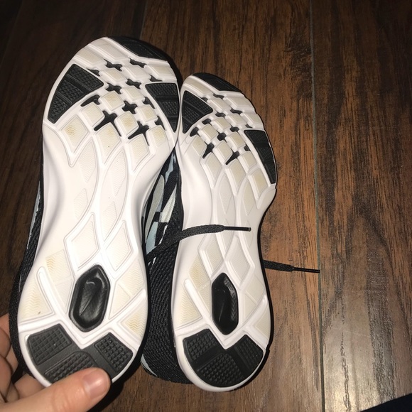 Brand new Nike sneakers - Picture 5 of 5